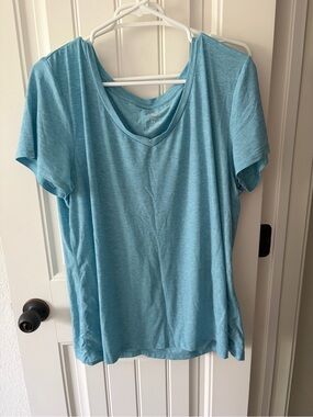 Gap fit Light Blue Women's V-Neck Short Sleeve Top